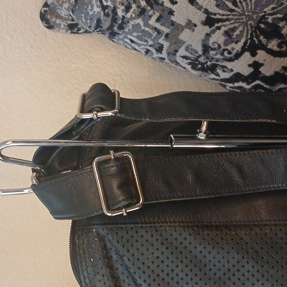 HARLEY- DAVIDSON Black Perforated GRAB N GO Backpack - Picture 11 of 12